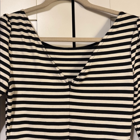 Pomelo Black and White Striped Long Sleeve Dress - Picture 6 of 10